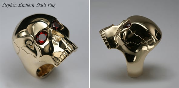 Stephen Einhorn Skull ring in 9 Carat Yellow Gold with briliant Cut Garnet Eyes - Designer Jewellery London