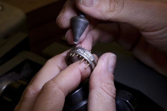 Stephen Einhorn Unisex Geo Eternity Ring